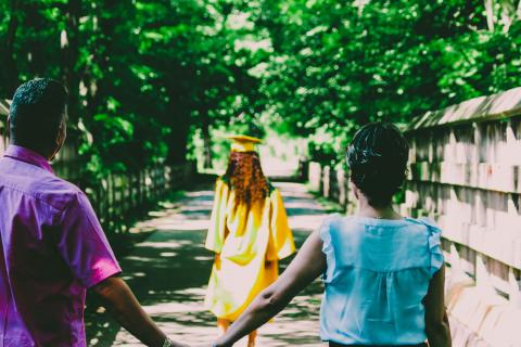 Staying On the Honor Roll While Remote Learning: A Guide for Parents and Students